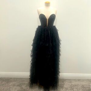 BLACK,NOVA LUXE RUFFLE GOWN, WITH SPLIT, SIZE SMALL,
